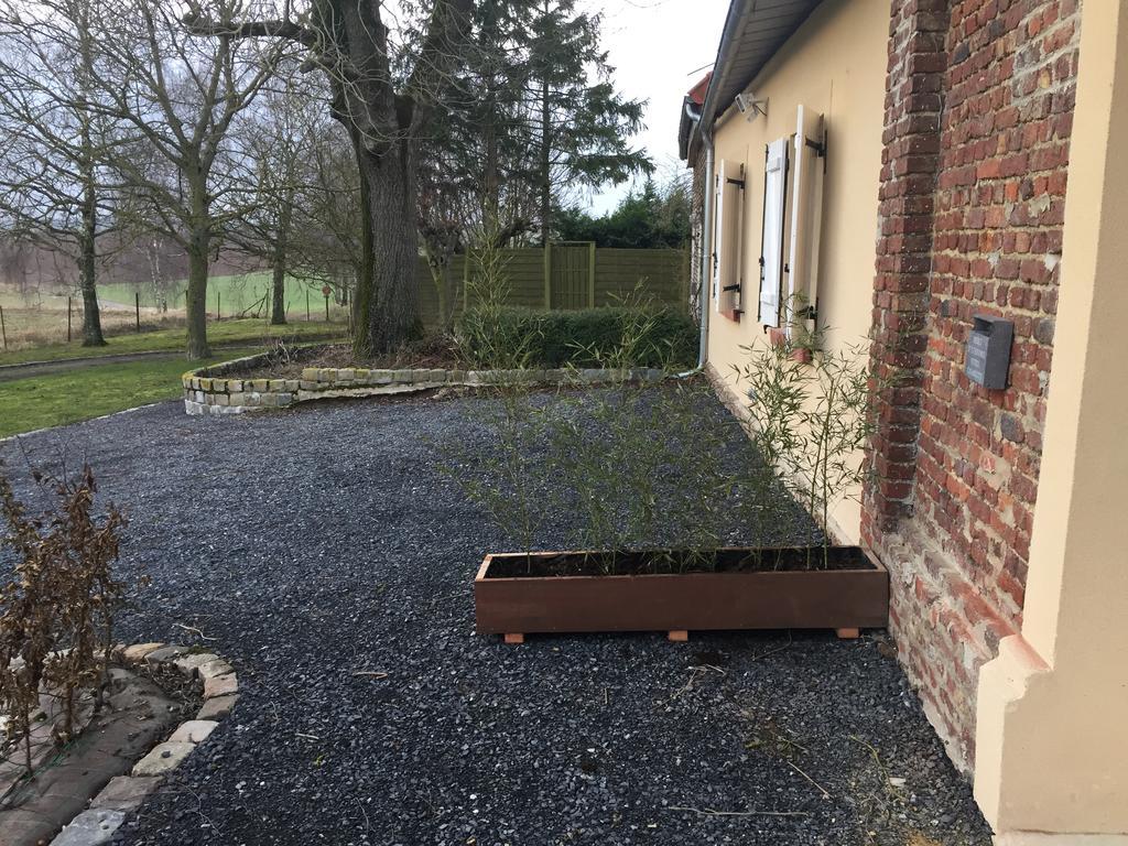 Les Gites Du Vieux Frene Longavesnes Exteriör bild